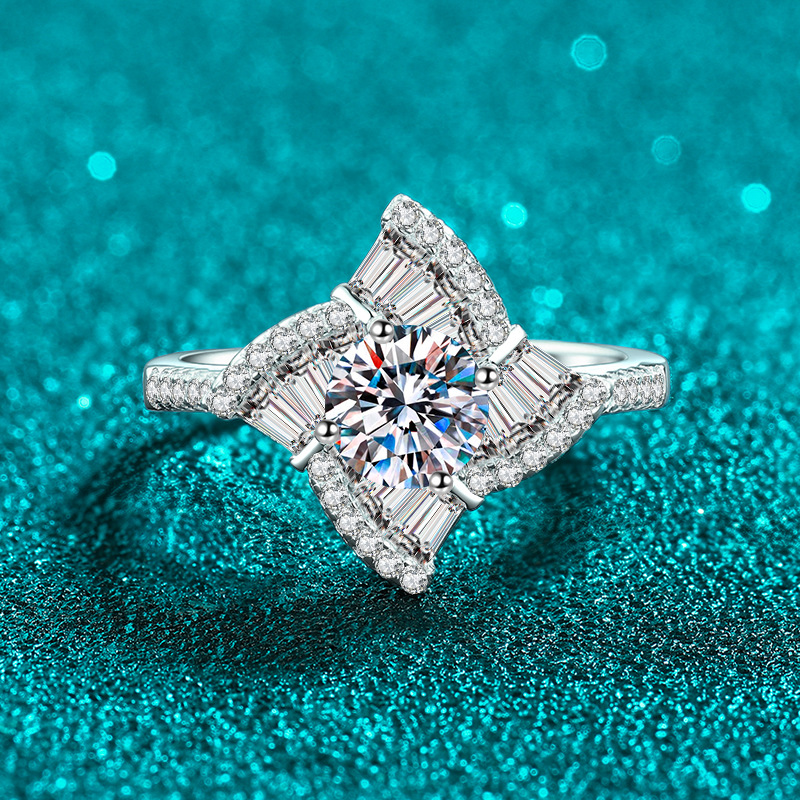 Apaison Sparkling 1 Carat D Co - Moissanite Engagement Ring 1 Carat recension och pris