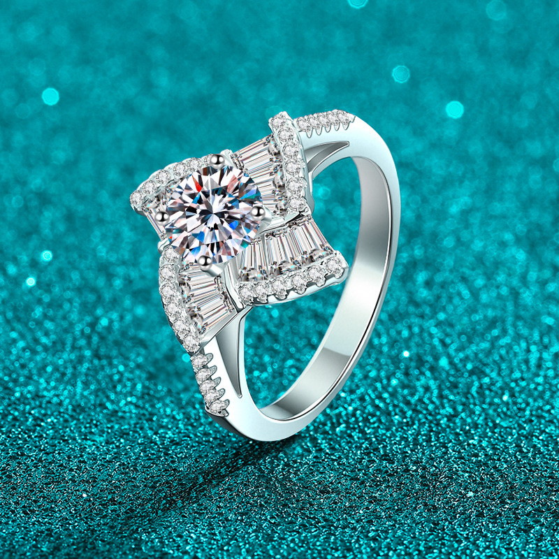 Apaison Sparkling 1 Carat D Co - Moissanite Engagement Ring 1 Carat recension och pris