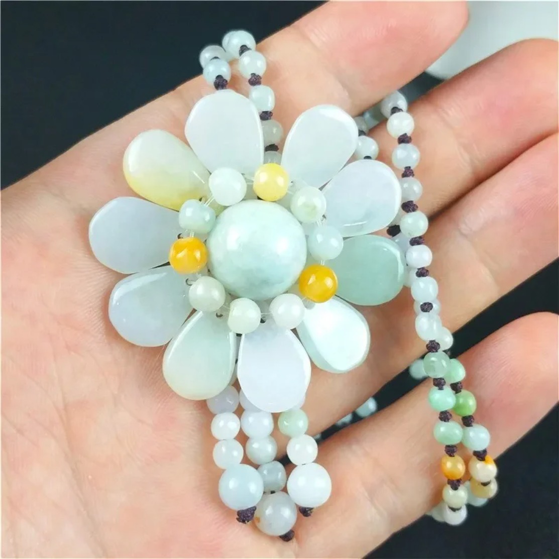 Certified Burmese Jade Sunflow - Necklaces recension och pris