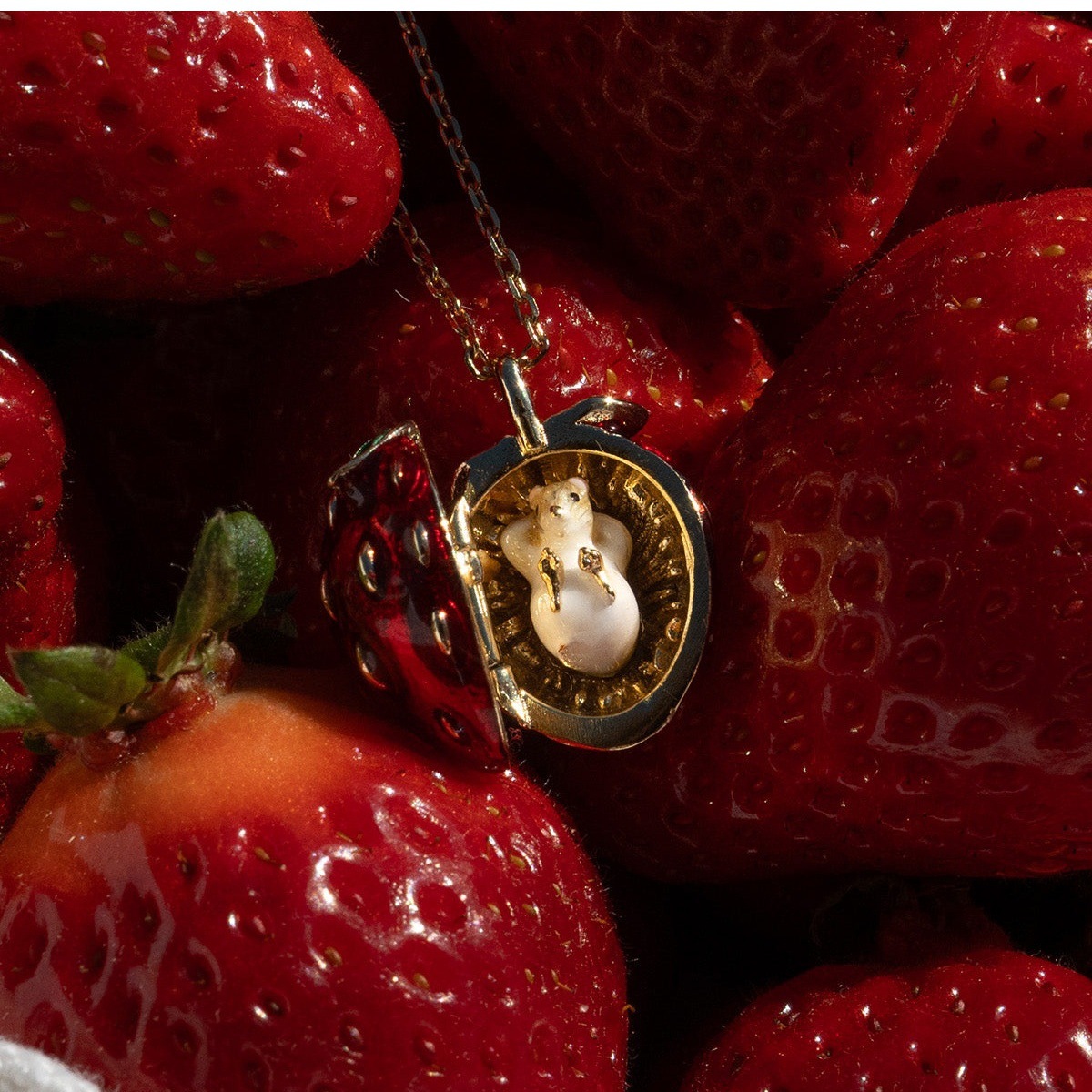New Fruit Easter Egg Necklace  - Heart Locket Necklace Photo recension och pris