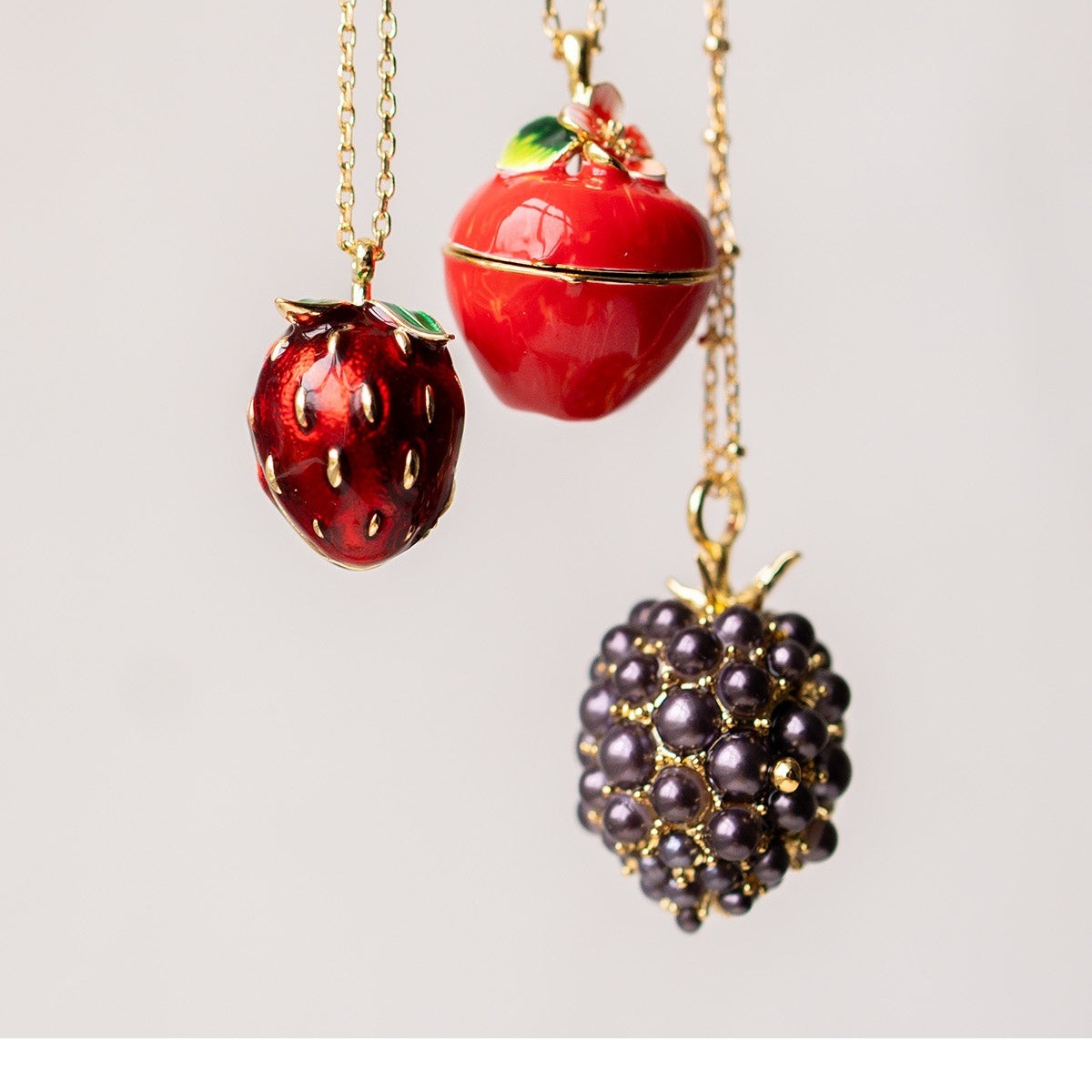 New Fruit Easter Egg Necklace  - Heart Locket Necklace Photo recension och pris