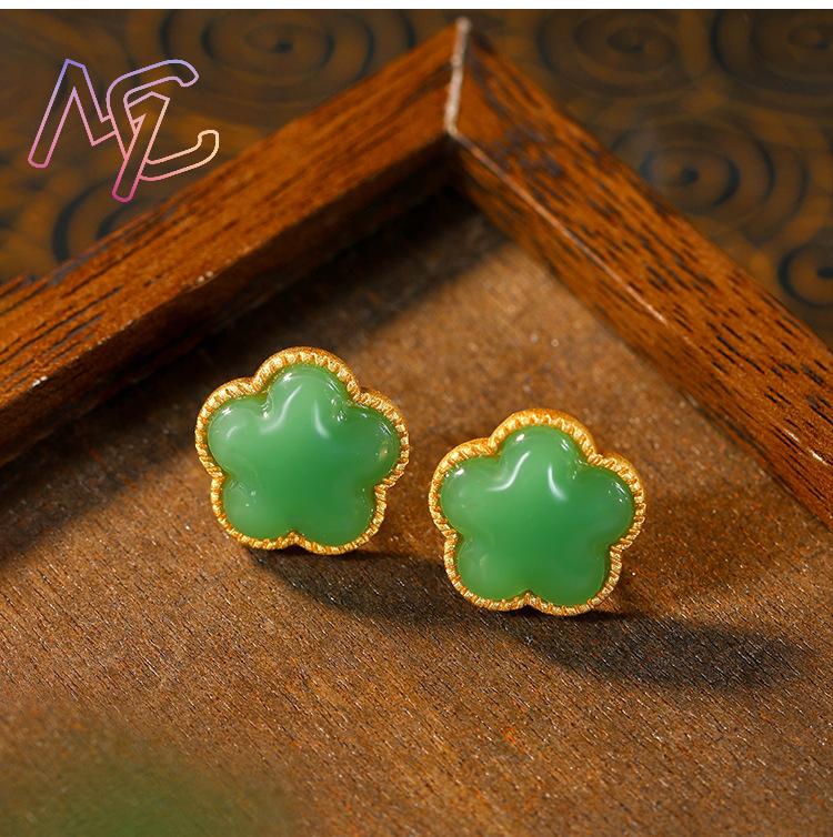 Green Natural Jade Clover Earr - Earrings recension och pris