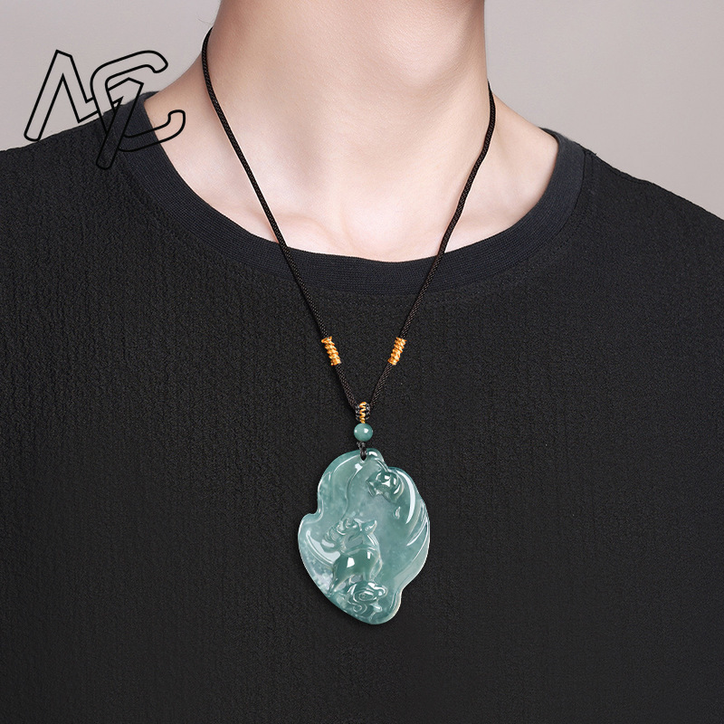 Real Natural Emerald Jade Blue - Necklaces recension och pris